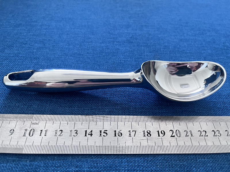 Hvordan gir den nylig utgitte høykvalitets iskremskjeen fra Hanjia nytelse og en følelse av friskhet til brukerne?